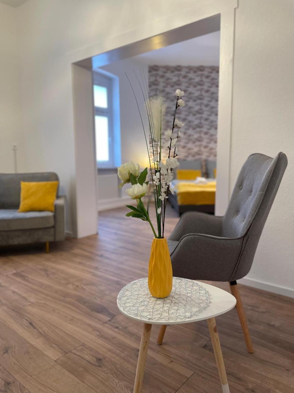 Modernes, Grosses City Appartement 95 Qm Meuselwitz Extérieur photo